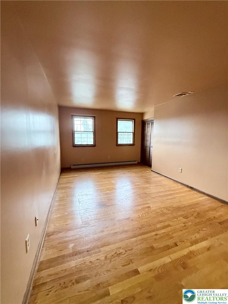 13 Pershing Boulevard Property Photo 33