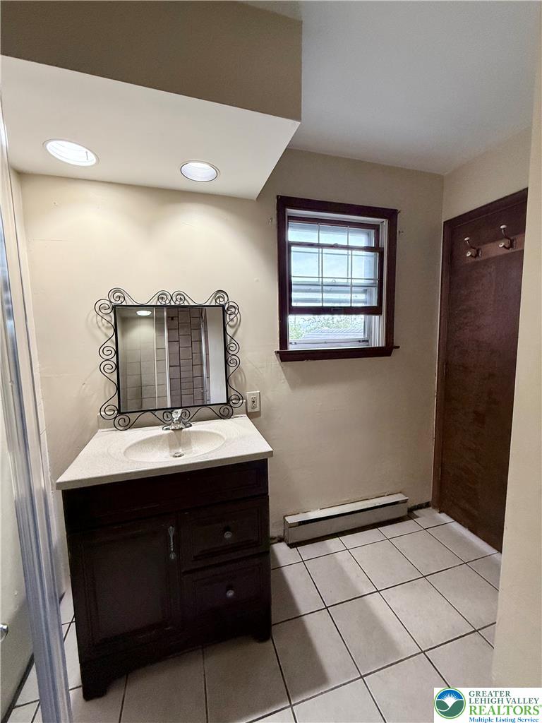 13 Pershing Boulevard Property Photo 35