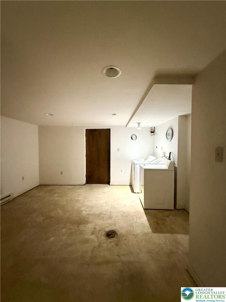 13 Pershing Boulevard Property Photo 41