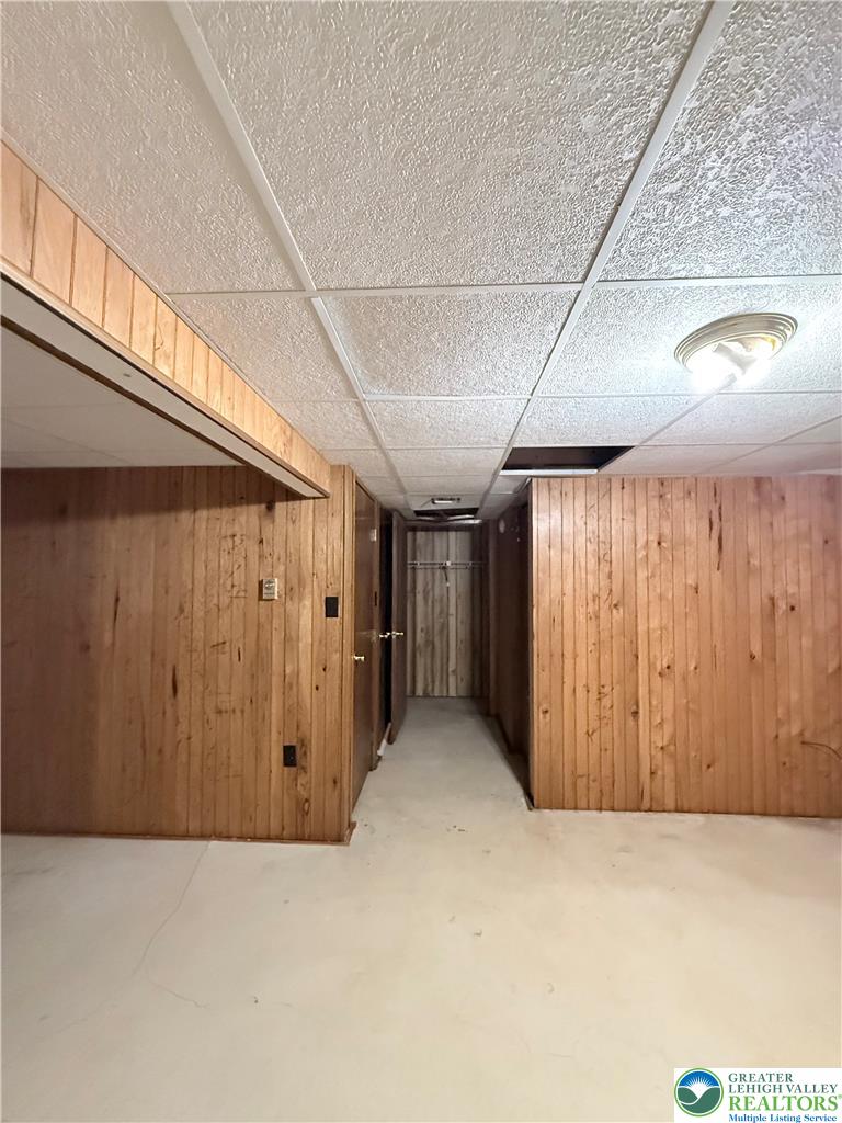 13 Pershing Boulevard Property Photo 46