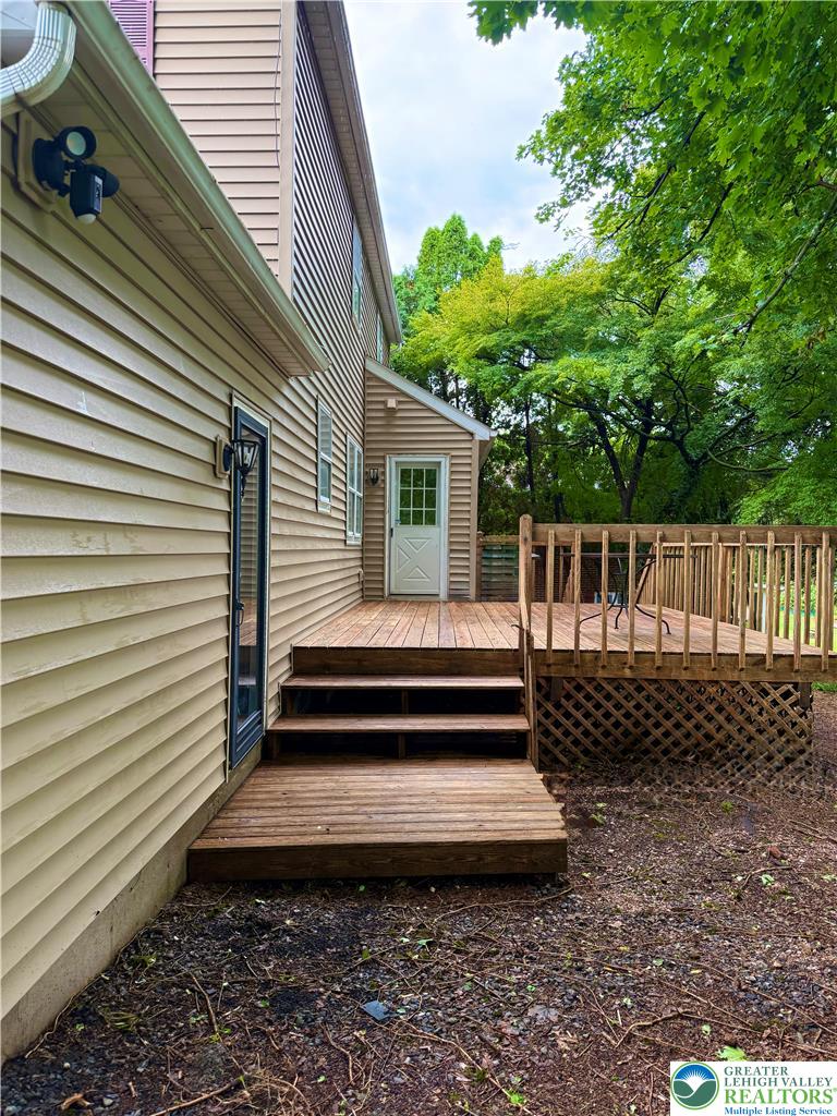 13 Pershing Boulevard Property Photo 52