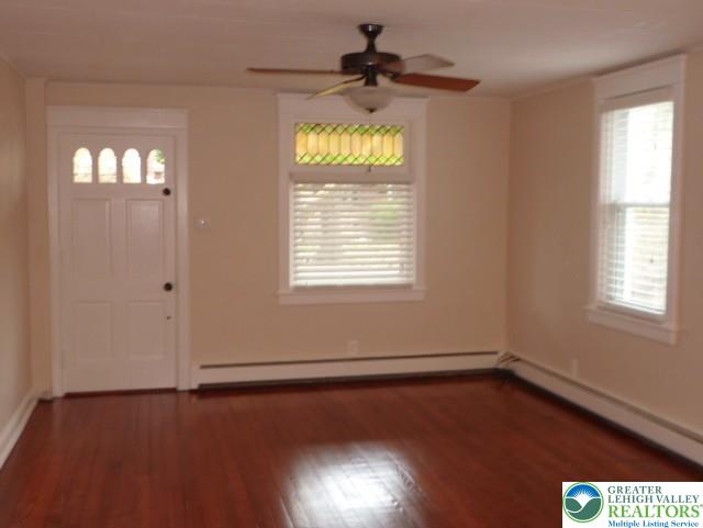 324 East Laurel Street Property Photo 5