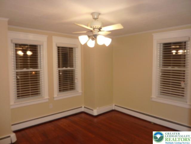 324 East Laurel Street Property Photo 11