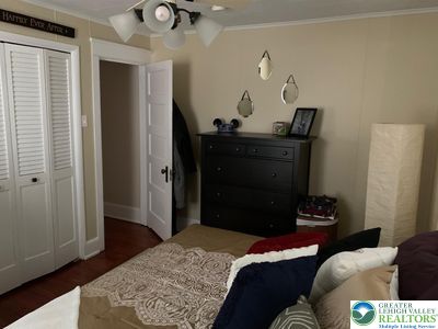 324 East Laurel Street Property Photo 15
