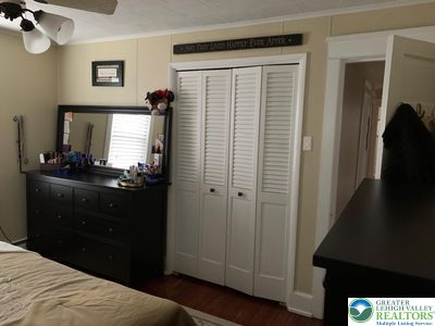 324 East Laurel Street Property Photo 16