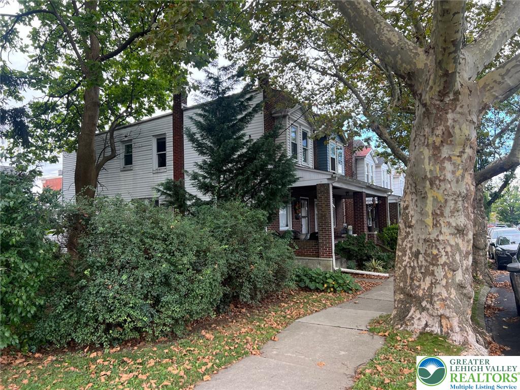 324 East Laurel Street Property Photo 21
