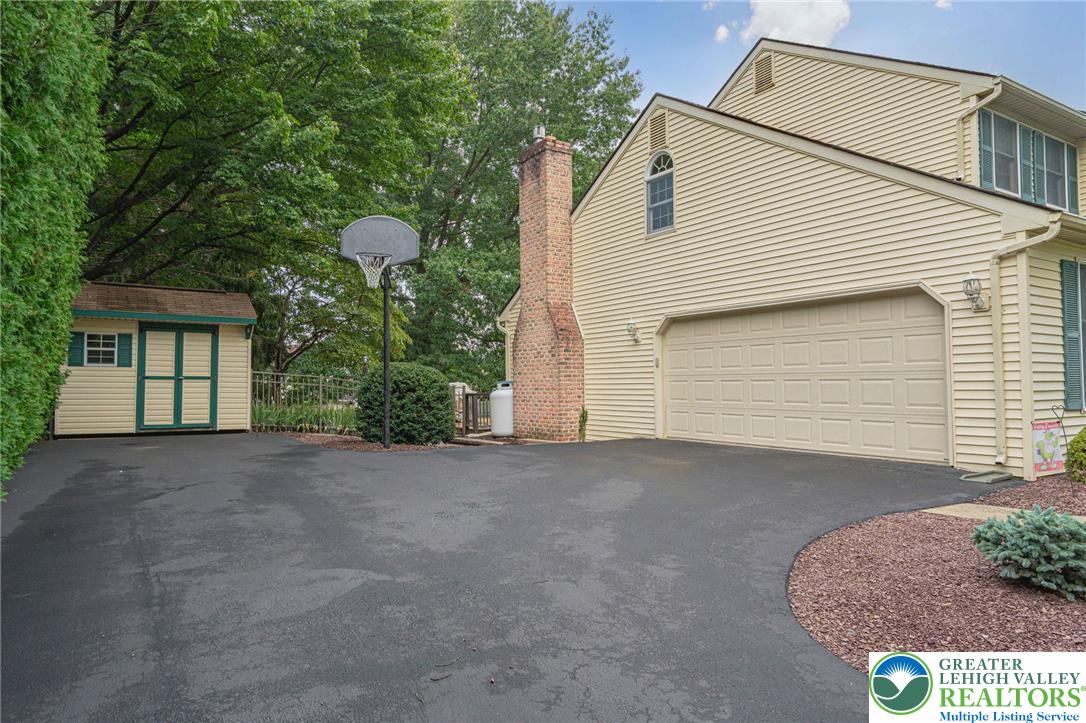 1125 Jaime Circle Property Photo 3