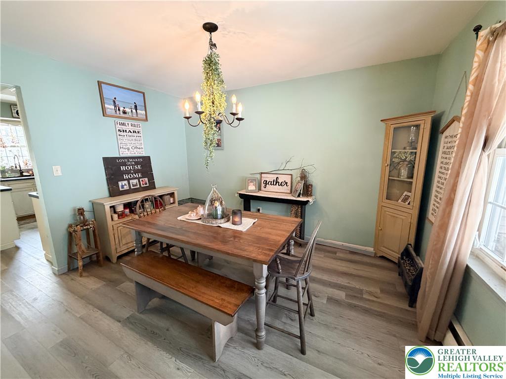 303 East Mountain Top Road Property Photo 13