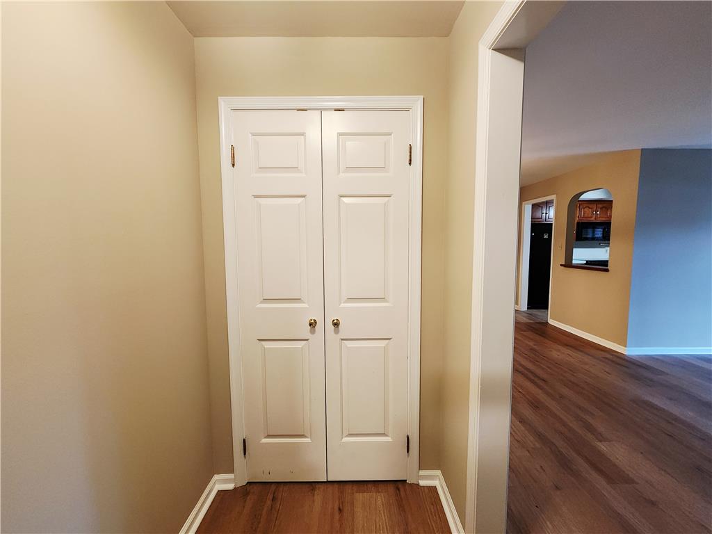 885 Cold Spring Road 5 Property Photo 4