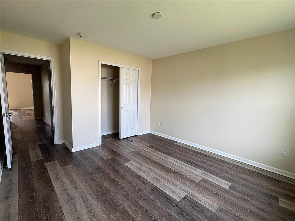 948 King Way Property Photo 14