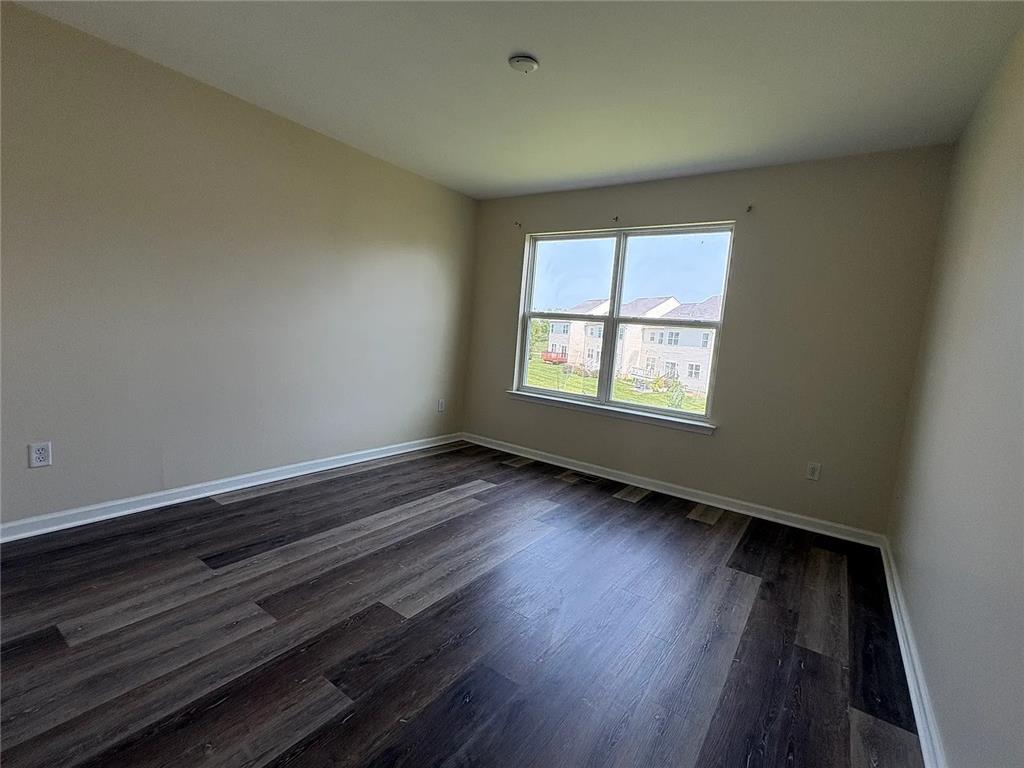 948 King Way Property Photo 15