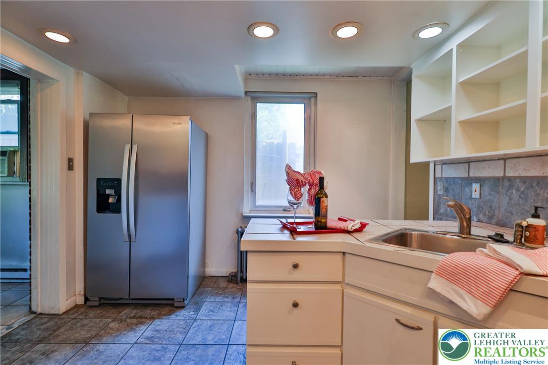 54 West Goepp Street Property Photo 16