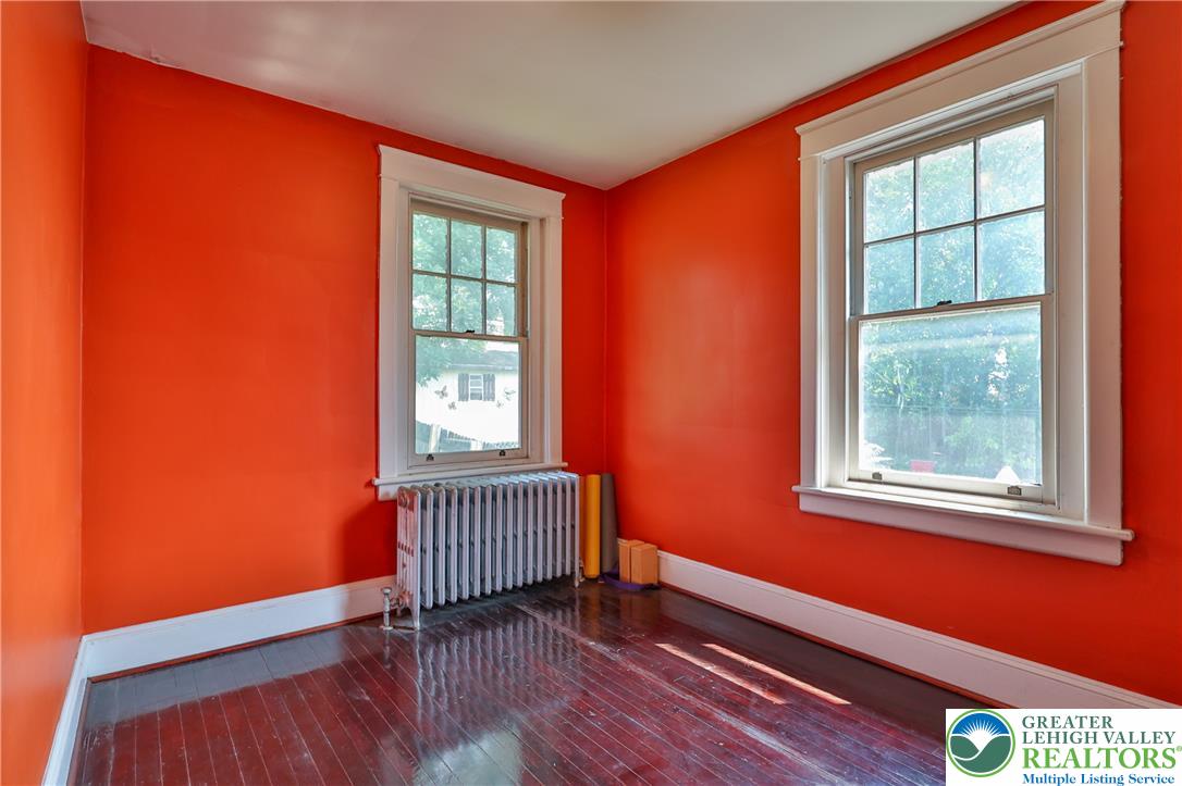 54 West Goepp Street Property Photo 21