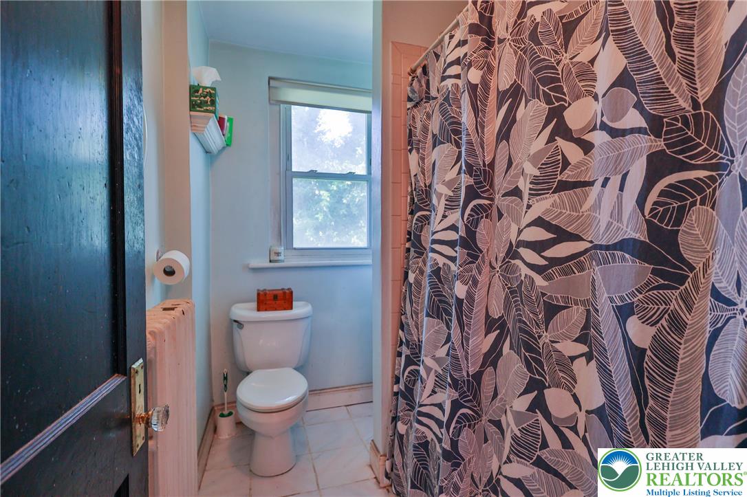 54 West Goepp Street Property Photo 25