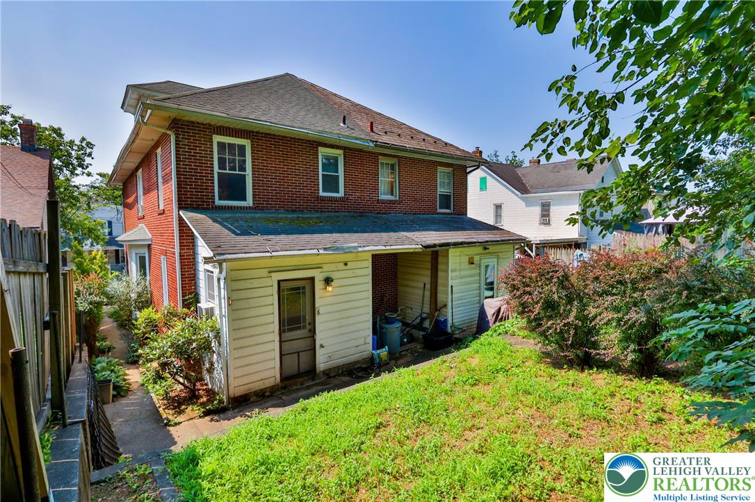 54 West Goepp Street Property Photo 27