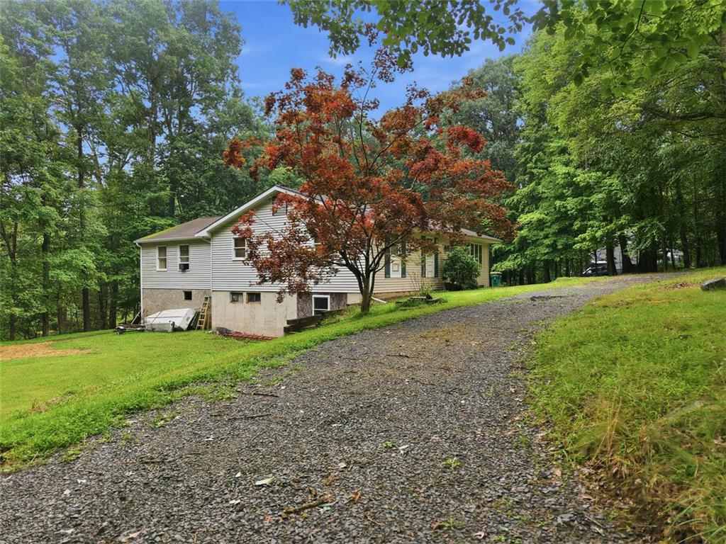 191 Hemlock Road Property Photo 3
