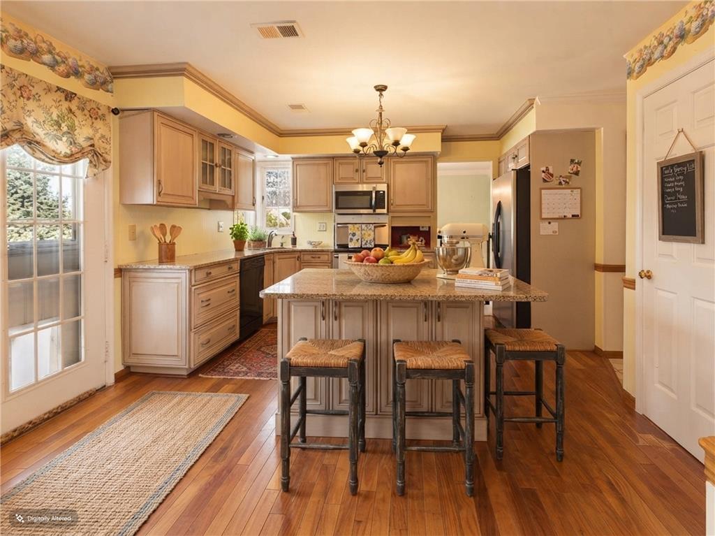 905 Cornwallis Drive Property Photo 11