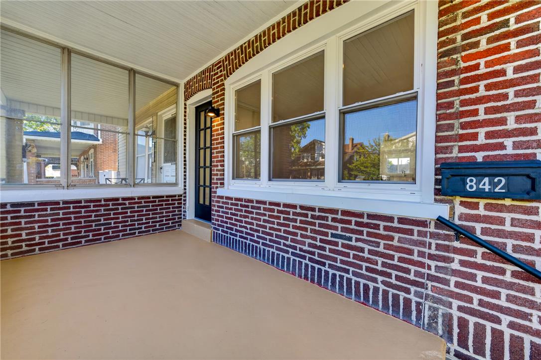 842 Sherman Street Property Photo 4