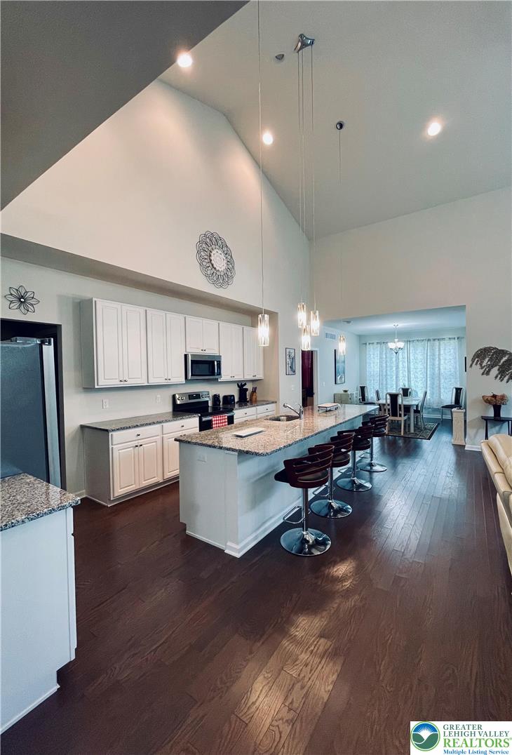 4147 Bluesky Place Property Photo 26