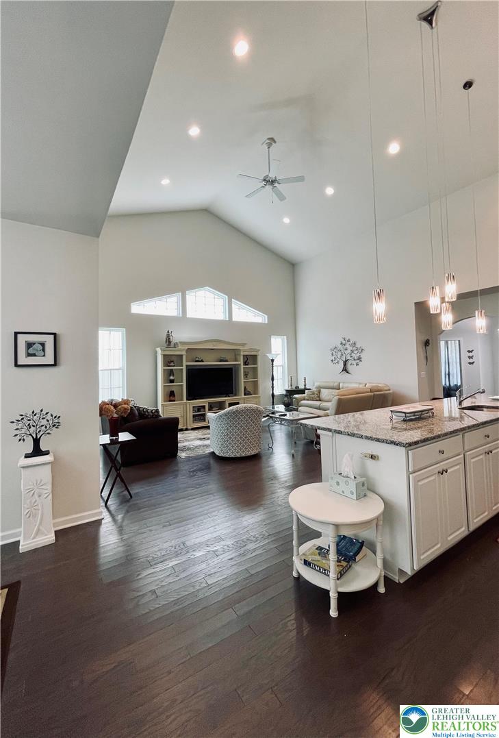 4147 Bluesky Place Property Photo 32