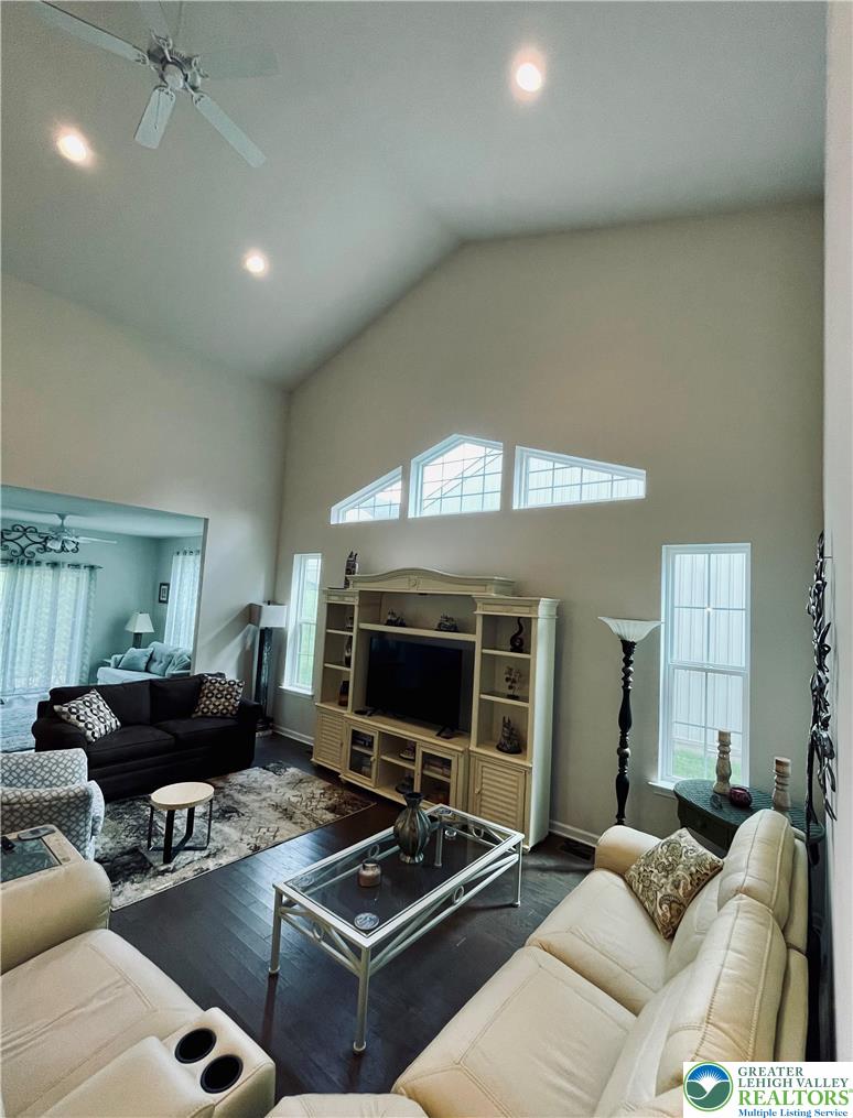 4147 Bluesky Place Property Photo 33
