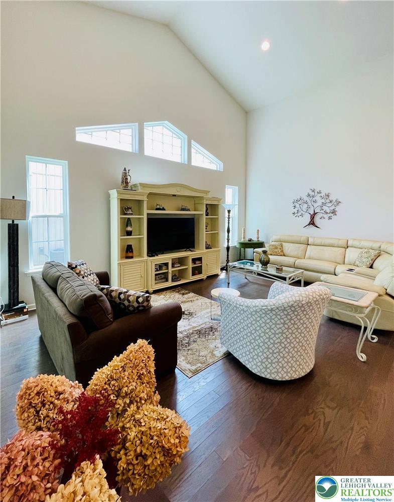 4147 Bluesky Place Property Photo 36