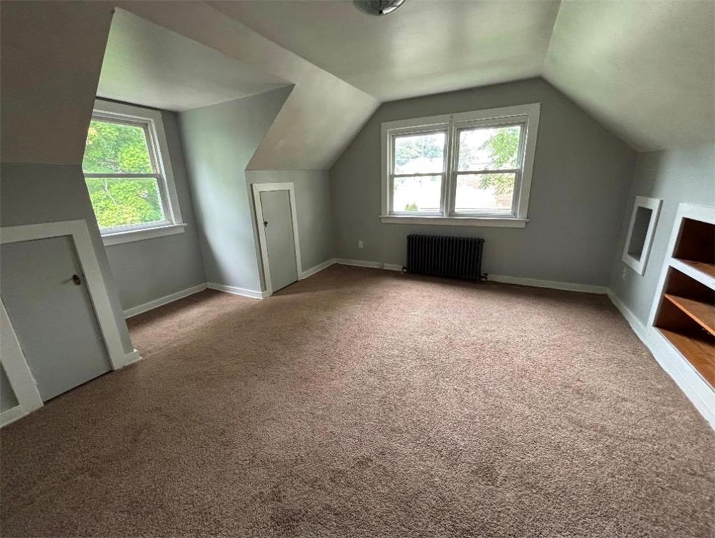 221 South New Street Property Photo 5