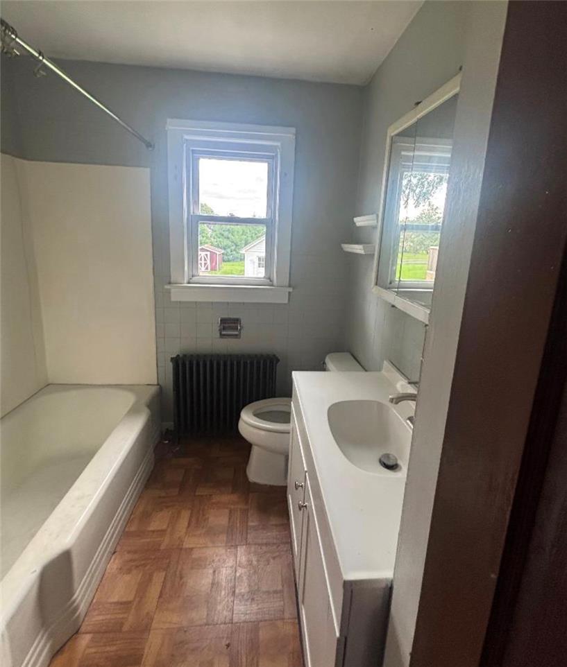 221 South New Street Property Photo 9