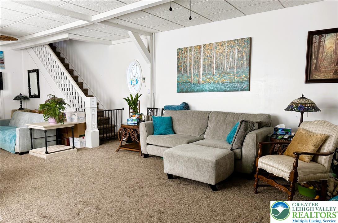 306 East White Street Property Photo 7