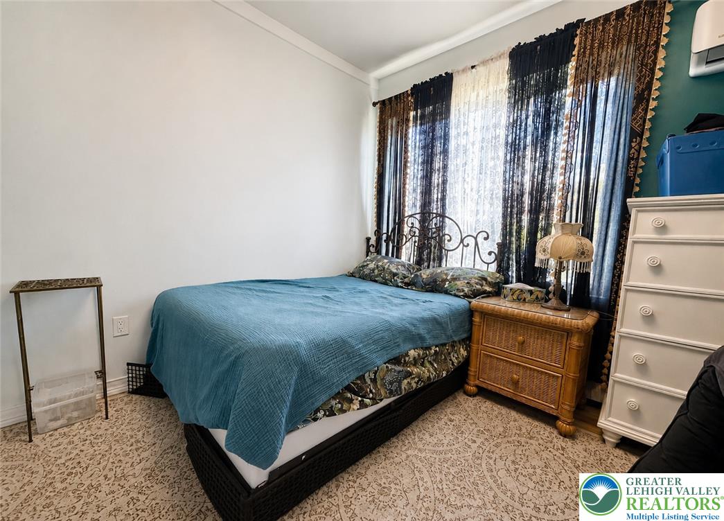 306 East White Street Property Photo 19