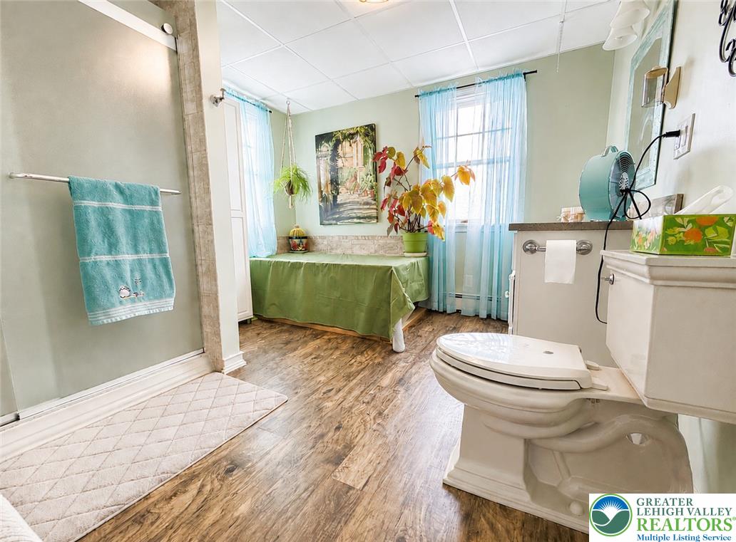 306 East White Street Property Photo 43