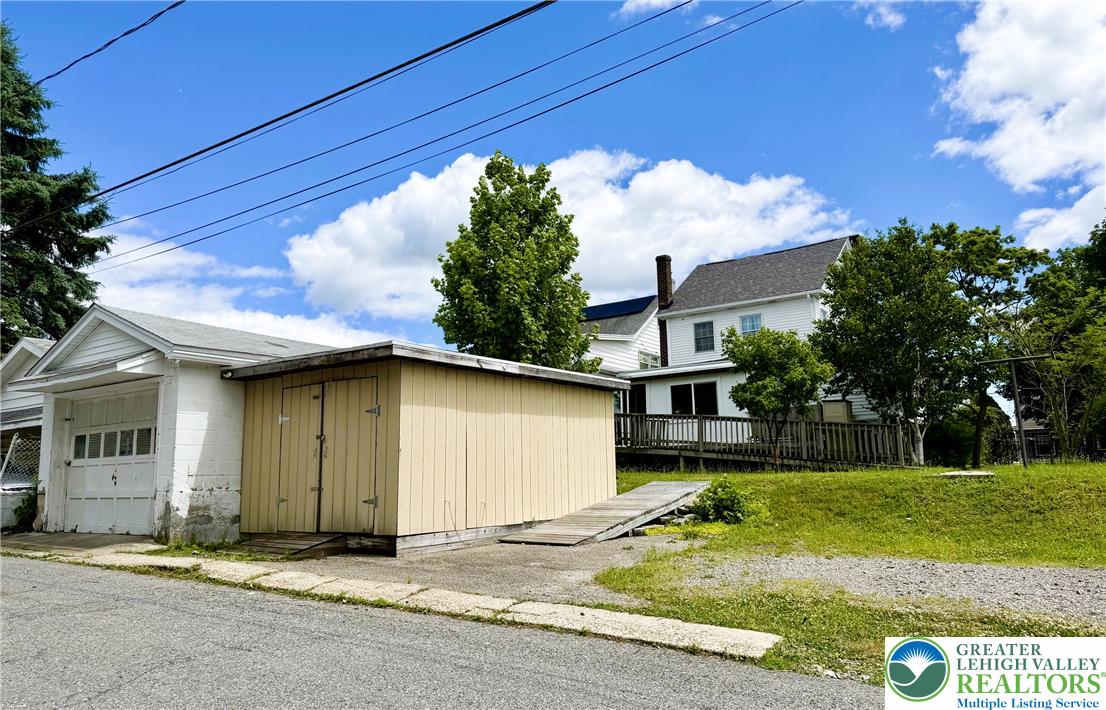 306 East White Street Property Photo 53