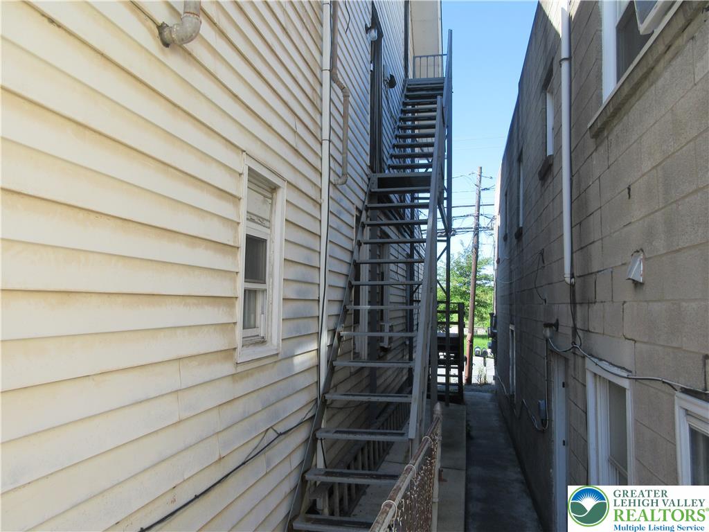 2116 Coke Works Road Property Photo 32