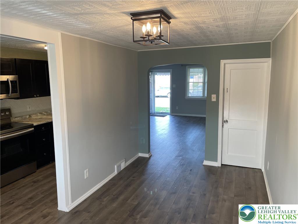 2072 Baker Drive Property Photo 6
