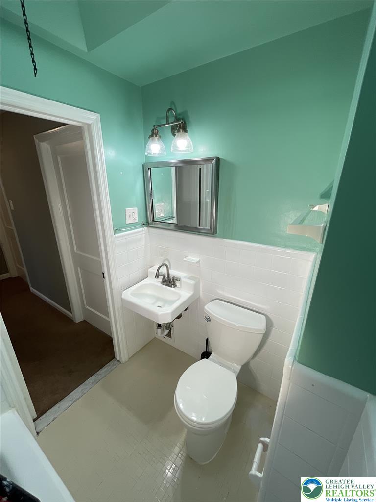 2072 Baker Drive Property Photo 13