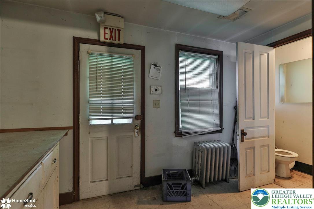 512 East 4th Street Property Photo 20