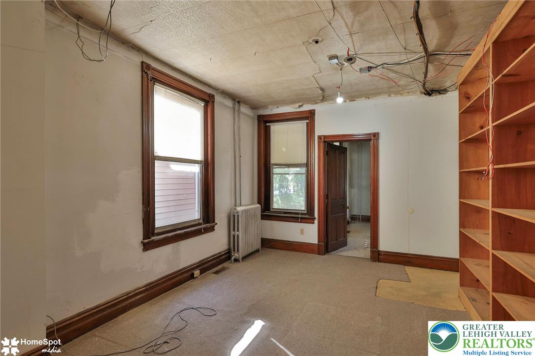 512 East 4th Street Property Photo 29