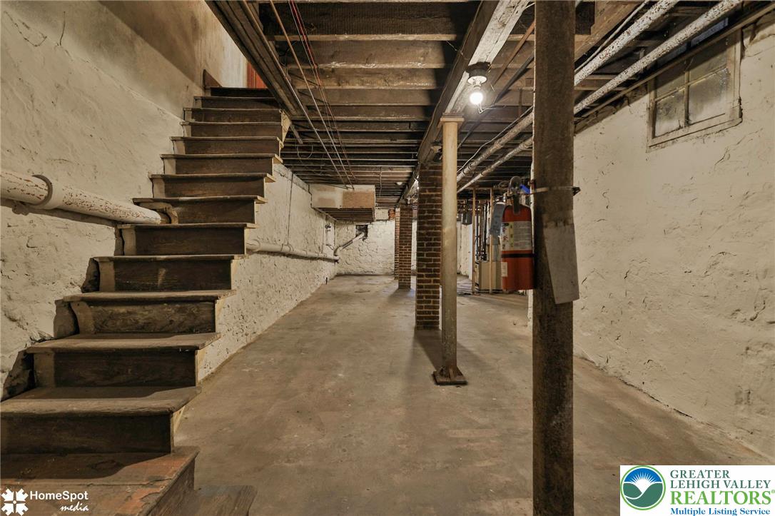 512 East 4th Street Property Photo 50