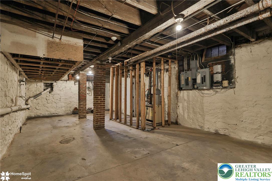 512 East 4th Street Property Photo 53