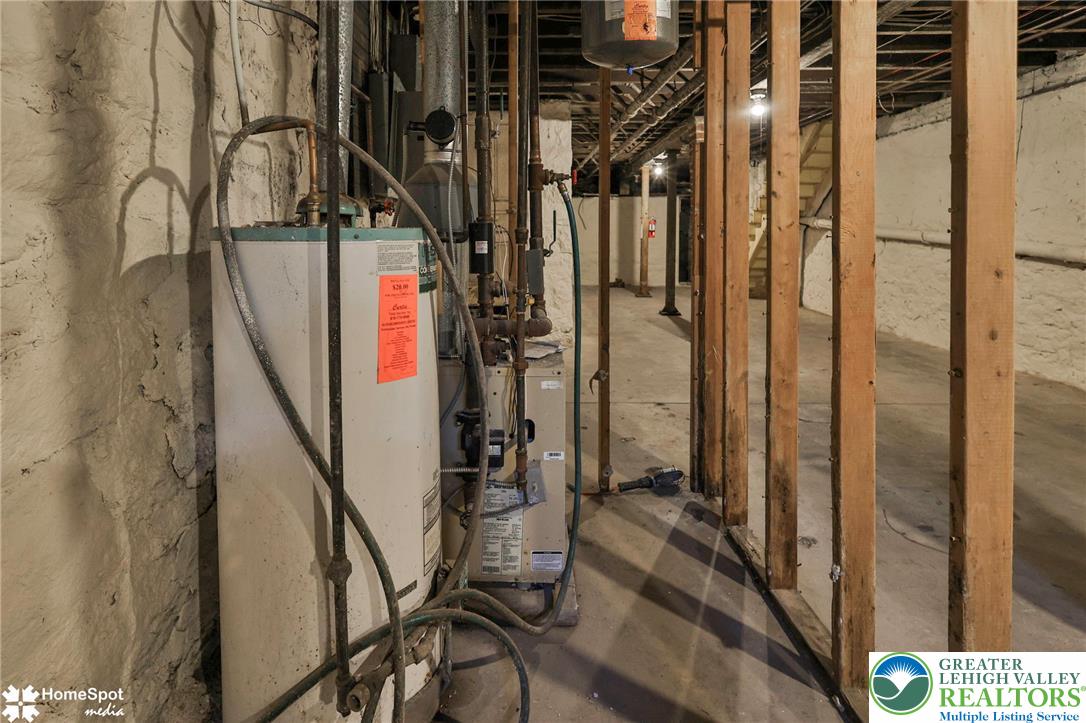 512 East 4th Street Property Photo 56
