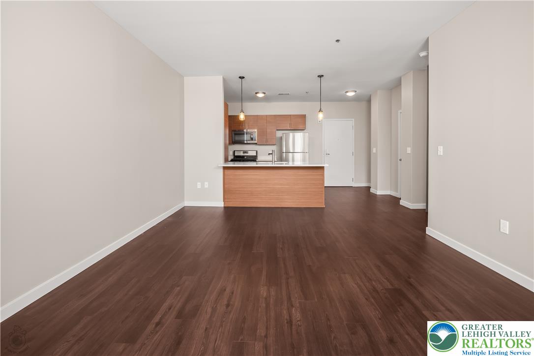 16 Centre Square 5f Property Photo 7