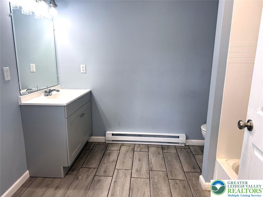 682 Washington Boulevard Property Photo 6