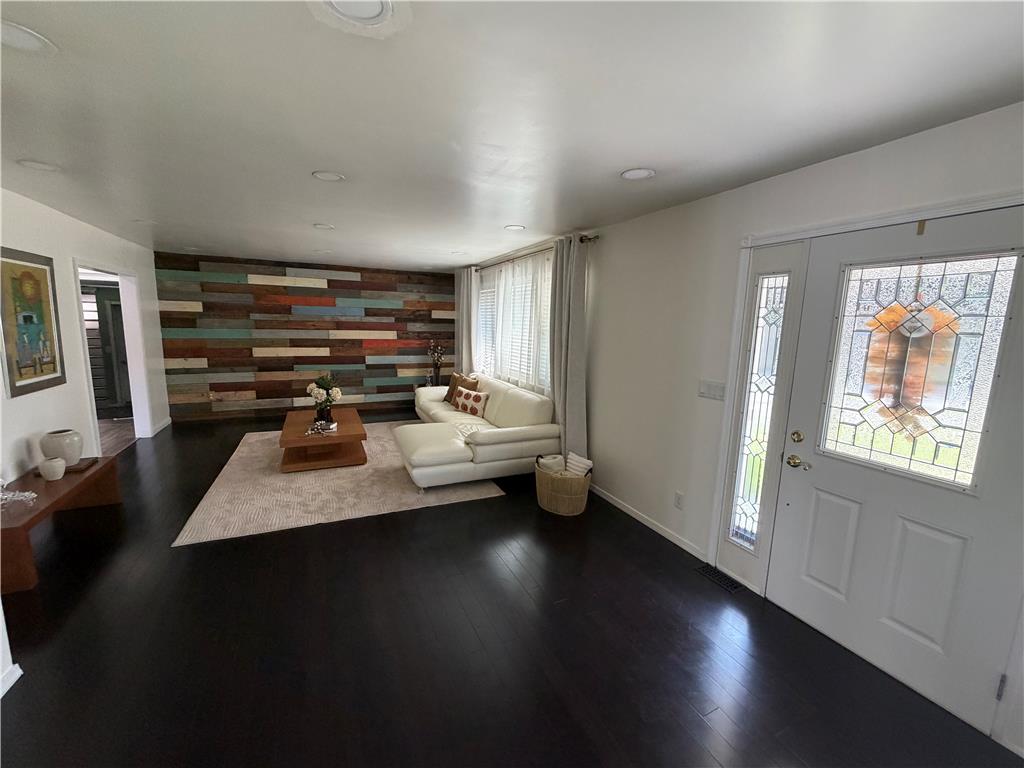 1704 Pennsylvania Avenue Property Photo 3