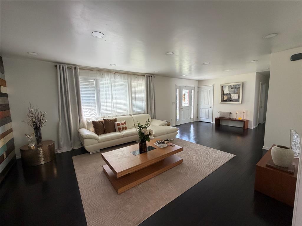 1704 Pennsylvania Avenue Property Photo 4