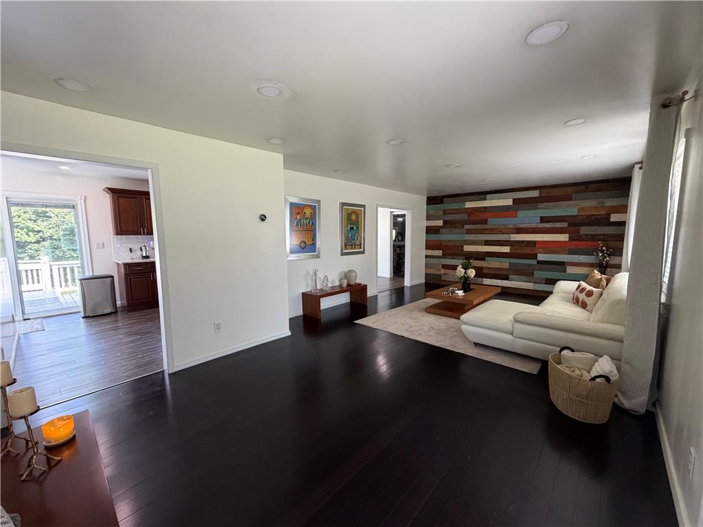 1704 Pennsylvania Avenue Property Photo 6