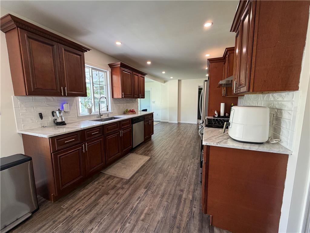 1704 Pennsylvania Avenue Property Photo 9