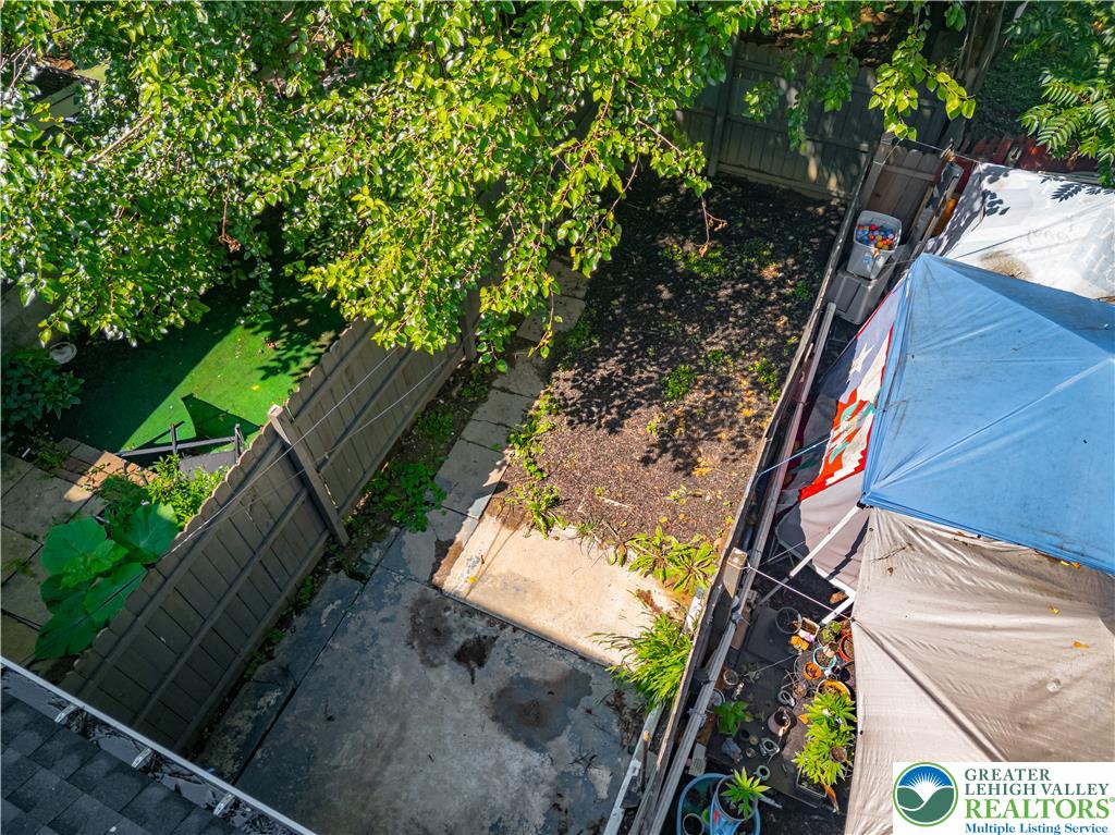 232 North Railroad Street Property Photo 5