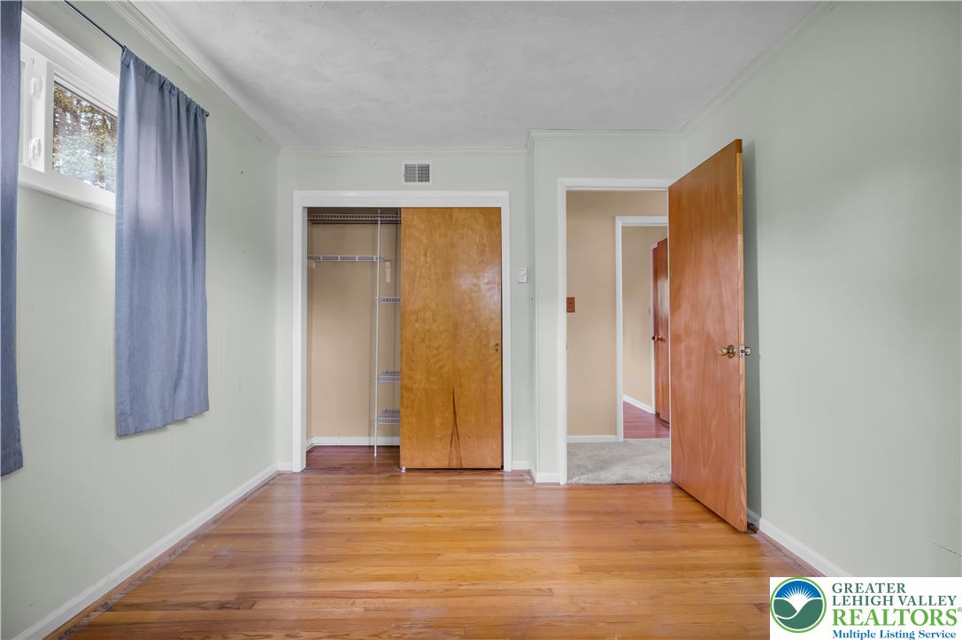 4245 Windsor Place Property Photo 17
