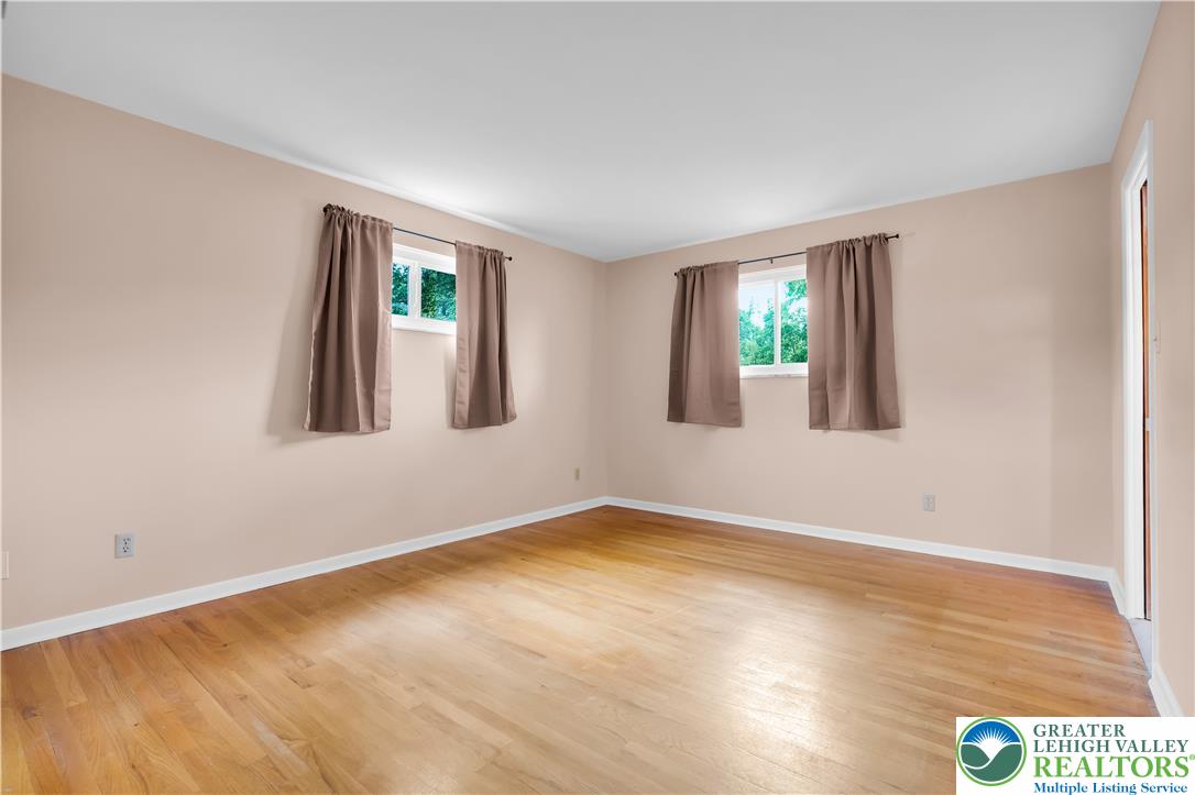 4245 Windsor Place Property Photo 20