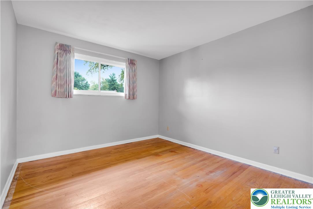 4245 Windsor Place Property Photo 22